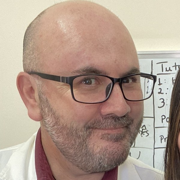 Dr. José Luis Zúñiga